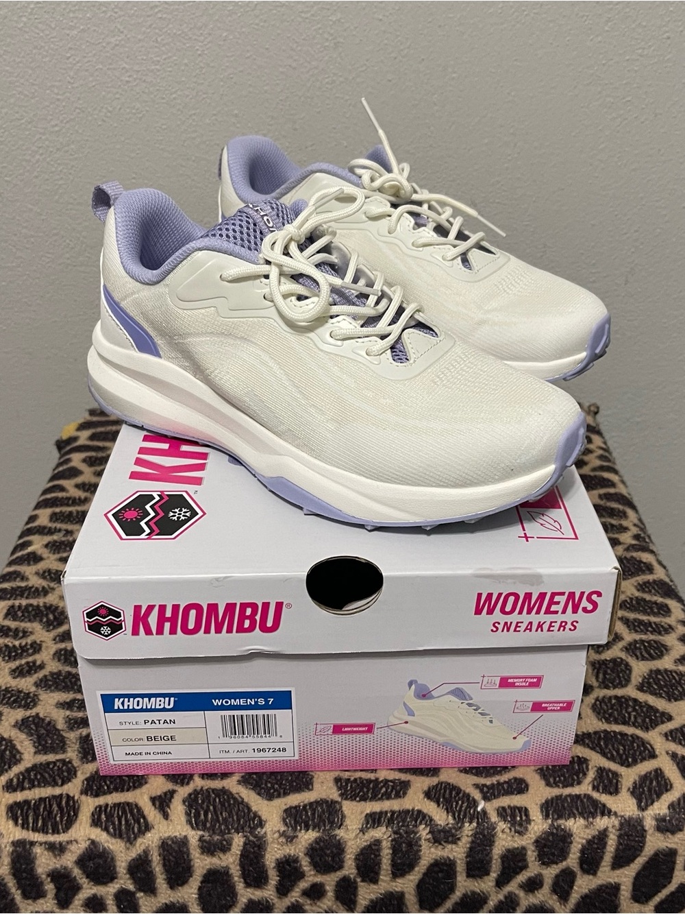 Khombu Patan Memory Foam Casual Sneakers Beige White Comfort Womens 7